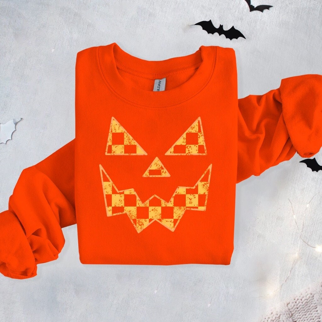 Retro Halloween Sweatshirt, Trendy Vintage Checkered Pumpkin Face Shirt, Fall Gift for Her, Spooky Jack-o-lantern Head Costume, Scary Jack