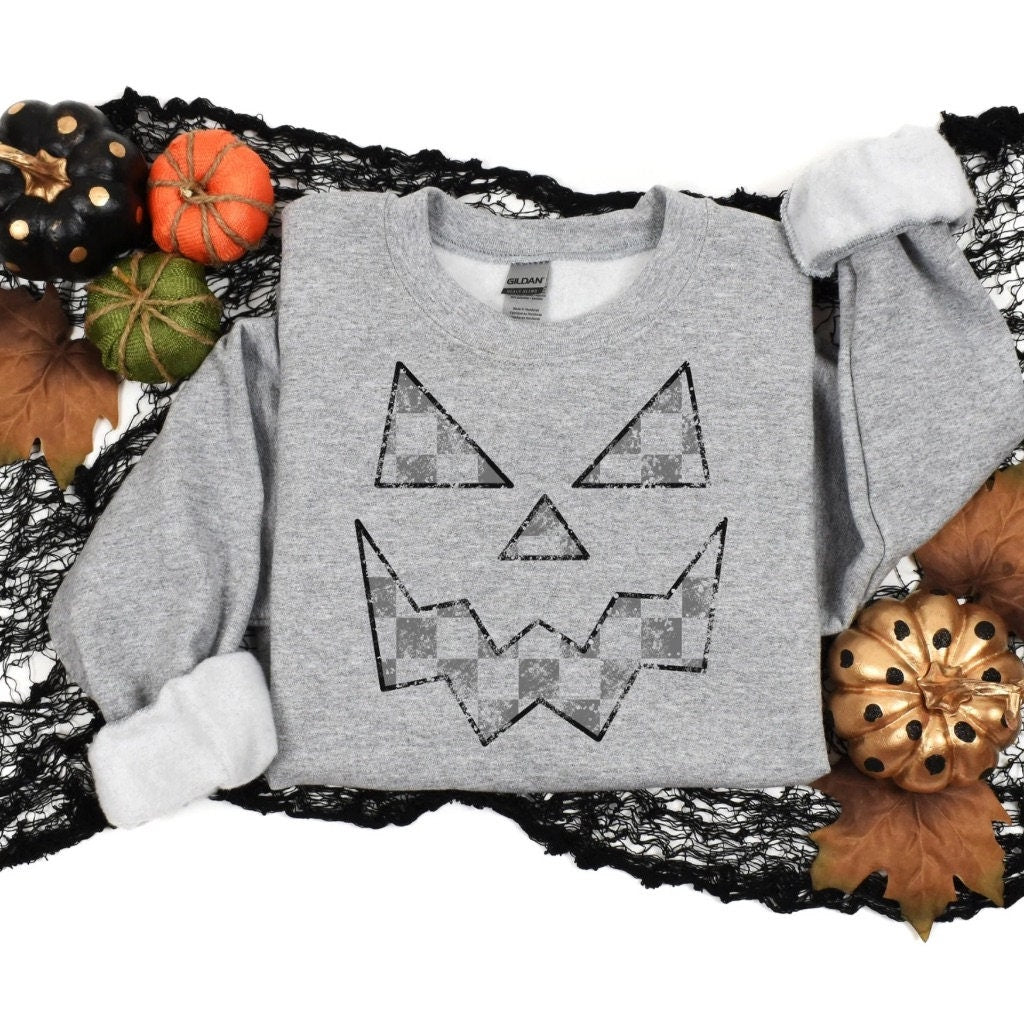 Retro Halloween Sweatshirt, Trendy Vintage Checkered Pumpkin Face Shirt, Fall Gift for Her, Spooky Jack-o-lantern Head Costume, Scary Jack