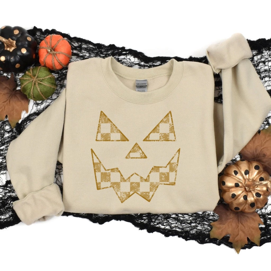 Retro Halloween Sweatshirt, Trendy Vintage Checkered Pumpkin Face Shirt, Fall Gift for Her, Spooky Jack-o-lantern Head Costume, Scary Jack