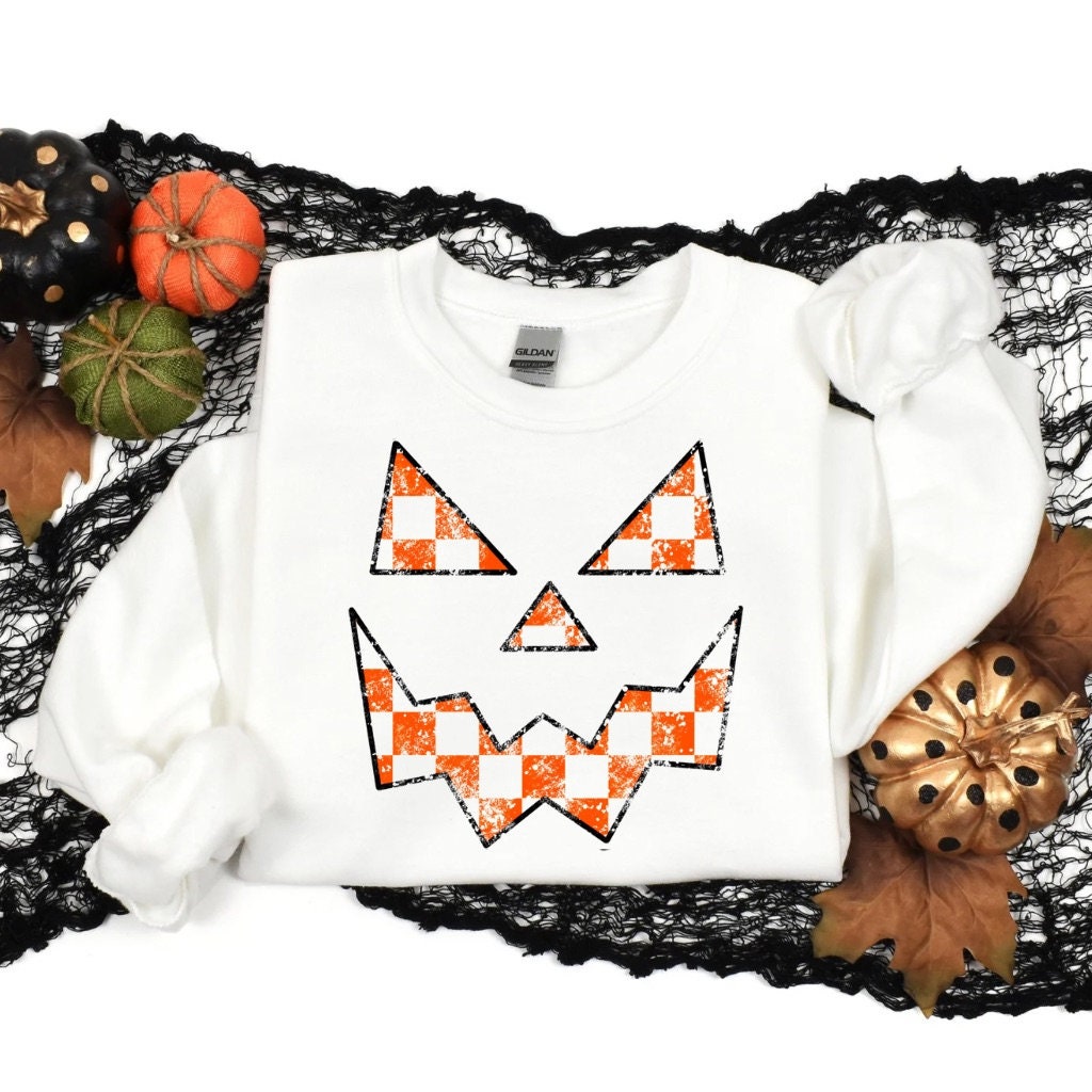 Retro Halloween Sweatshirt, Trendy Vintage Checkered Pumpkin Face Shirt, Fall Gift for Her, Spooky Jack-o-lantern Head Costume, Scary Jack